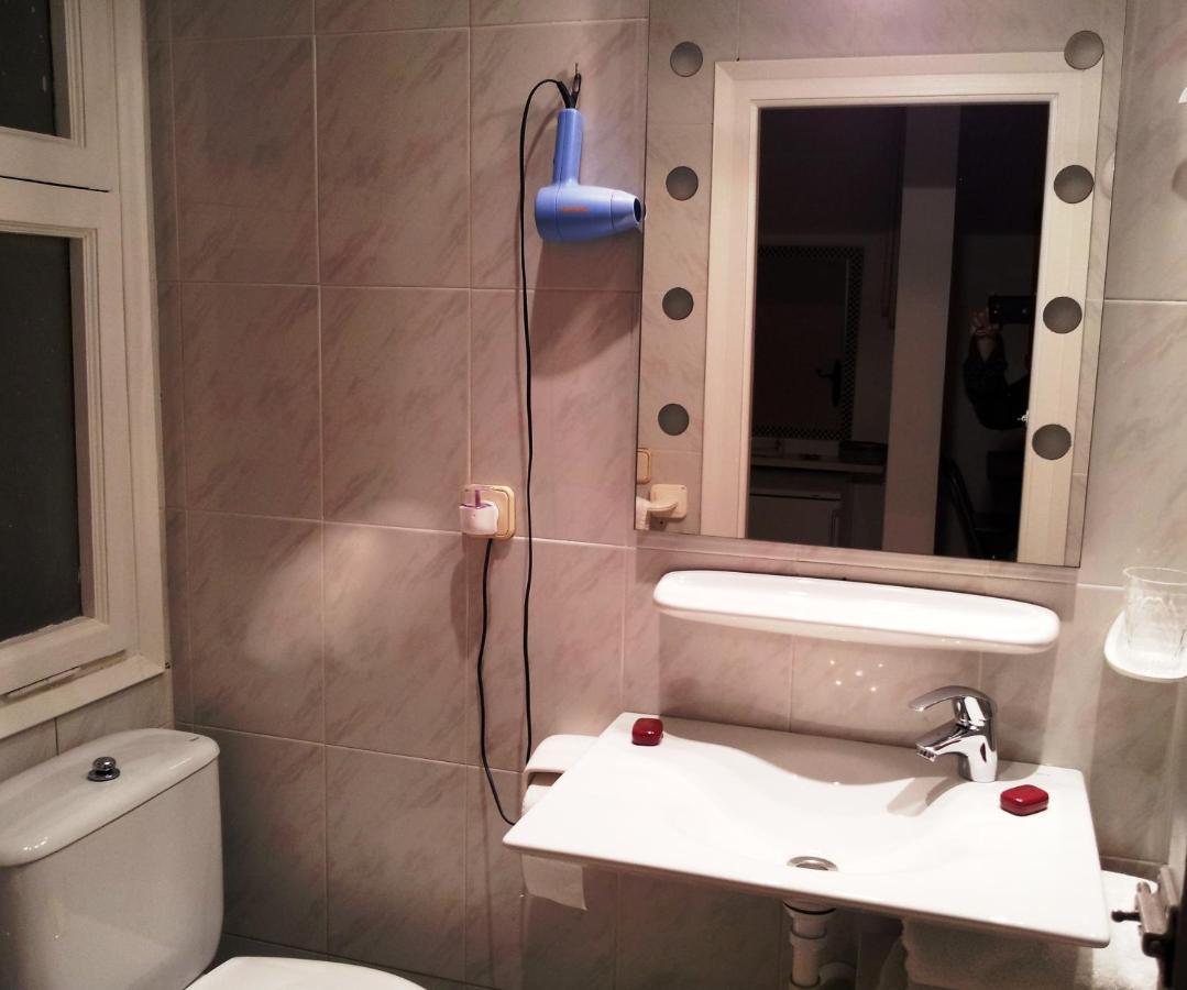 Apartaments Mare Nostrum Ситжес Екстериор снимка